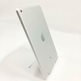 アップル(Apple)の【全額返金保証】【最速発送】Apple iPad 第6世代 32GB シルバー Wi-Fi 美品 動作確認済(タブレット)
