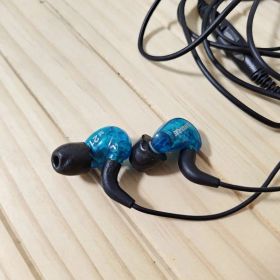 SHURE SE215 special edition