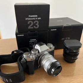 FujifilmX-T5 ミラーレスカメラ XF23mmF2レンズ付き(超美品)