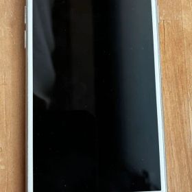 Apple iPhone 8 ホワイト 64G SIMフリー