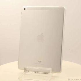 〔中古品〕 iPad 第6世代 32GB シルバー MR6P2J／A docomoロック解除SIMフリー【269】