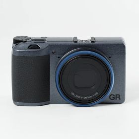 RICOH リコー GR IIIx Urban Edition メタリックグレー デジタルカメラ ネイビー 焦点距離 40mm / 24.2M APS-Cサイズ 大型CMOSセンサー搭載 GR3x