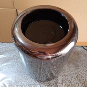 中古 Apple Mac Pro Late 2013 Xeon E5-1620 v2 3.7GHz/8GB/SSD M.2 256GB 本体 外観良好