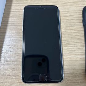 Apple iPhone SE第二世代 白