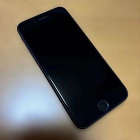 iPhone SE (第2世代) ブラック 本体