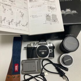 OLYMPUS OM-D E-M10 Mark III ダブルズームキット