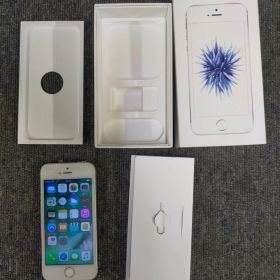 iPhoneSE 16GB シルバー A1723 初期化済み ID:P10-20250819-02