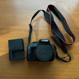 Canon EOS Kiss X7（充電器つき）