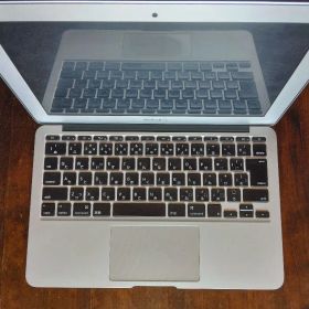 MacBook Air 取扱説明書とステッカー