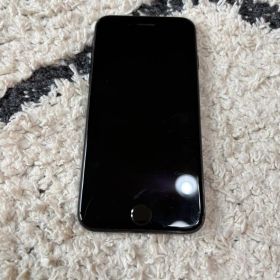 Apple iPhone 7 ブラック