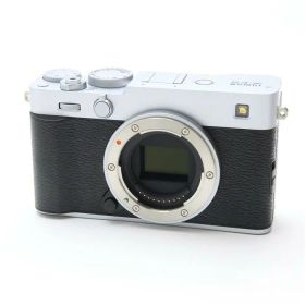 【中古】 《新同品》 FUJIFILM X-E5 ボディ シルバー [ デジタルカメラ ]