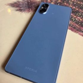 Xperia 5 V ブルー 中古 51,500円 | ネット最安値の価格比較 プライス