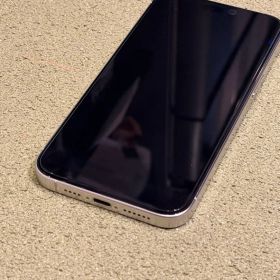 中古 超美品 SimフリーApple iPhone 15 Pro max 本体