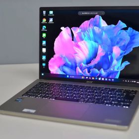 中古良品ノートパソコン ACER Swift SFG14-71 Windows11+office core i7-13700H/メモリ16GB/SSD512GB/14インチ/WEBカメラ/無線内蔵