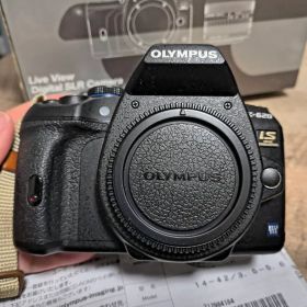 OLYMPUS E-620 デジタル一眼レフカメラ 本体とレンズ付き