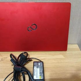 Fujitsu LifeBook SH90/P 4世代i5