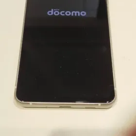 SIMフリー docomo FCNT arrows N F-51C ホワイト