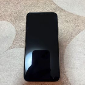 Apple iPhone 11 Pro シルバー 本体 64g