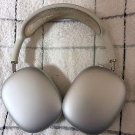 タイムセール中！！Apple AirPods Max シルバー
