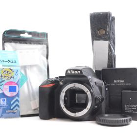 【訳あり特価品】Nikon ニコン D5600 ボディ デジタル一眼レフカメラ