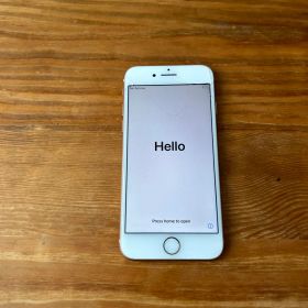 Apple iPhone 8 ホワイト 本体