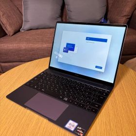 HUAWEI MateBook 13（Ryzen5 / 8GB / 256GB）