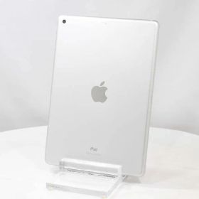 〔中古品〕 iPad 第8世代 128GB シルバー MYLE2J／A Wi-Fi【258】