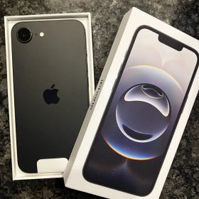 Apple iPhone 16eブラック 本体