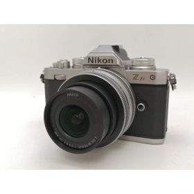 【中古】Nikon Nikon Z fc 16-50 VR レンズキット シルバー【新宿2】保証期間1ヶ月【ランクA】