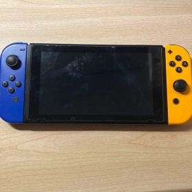 Nintendo Switch 本体 青と黄色のジョイコン