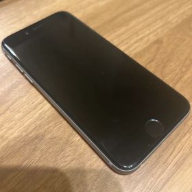 Apple iPhone 6 シルバー 本体
