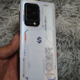 Black shark 5 pro 12/256gb global Rom