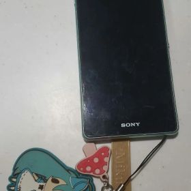 【レア】Sony Xperia SO-04E 初音ミクデザイン本体 ミクスペリア