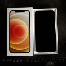 美品 Apple iPhone 12 ホワイト 本体 Simフリー 箱付き