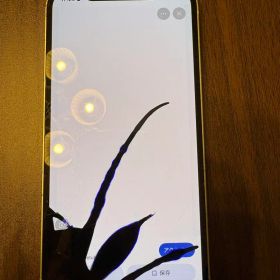 iPhone 12 グリーン 画面ひび割れあり ジャンク 液晶が割れている