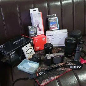 SONY α7c ミラーレス一眼 3本レンズセット ※充電器なし
