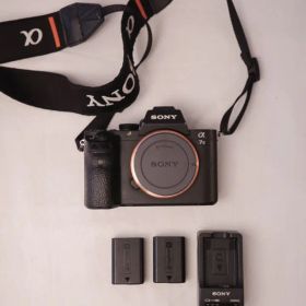 SONY フルサイズミラーレス一眼 α7 II（ILCE-7M2）