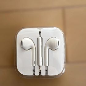 Apple EarPods ホワイト ケース付き