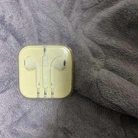 Apple EarPods ホワイト 新品未使用