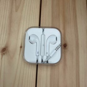 【未使用】Apple EarPods 3.5mmジャック付き