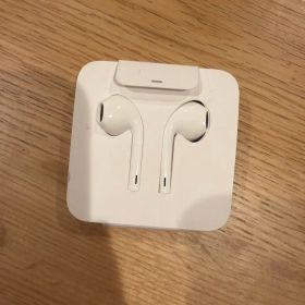 新品未使用 Apple EarPods ホワイト