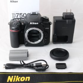 ☆新品級・ショット数1599☆ Nikon デジタル一眼レフカメラ D7500 ボディ ニコン #R490