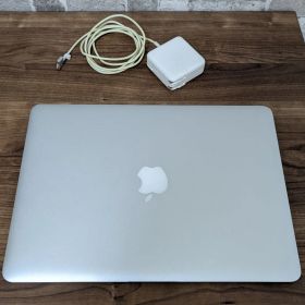 美品★MacBook Air (13インチ, Early 2015) 充電器付き