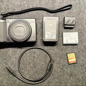 RICOH GR IIIx 中古 157,000円 | ネット最安値の価格比較 プライスランク