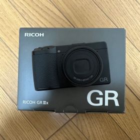 RICOH GRⅢx コンパクトデジタルカメラ【美品】 Amazon | RICOH GR IIIx デジタルカメラ 【焦点距離 40mm / 24.2M APS