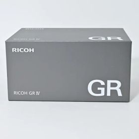 ＜未開封品＞ RICOH GR4｜GR IIIx 後継モデル｜APS-C大型センサー搭載コンデジ｜高画質×高速AF｜ポケットサイズの最強スナップカメラ