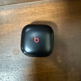 Beats fit pro ワイヤレスイヤホン ブラック/レッド