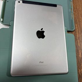 Apple iPad 第5世代 cellular 32GB 中古品