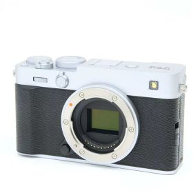 【中古】 《新同品》 FUJIFILM X-E5 ボディ シルバー [ デジタルカメラ ]