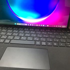 MS Surface Pro 8 Core-i5 / 8GB / 256 GB